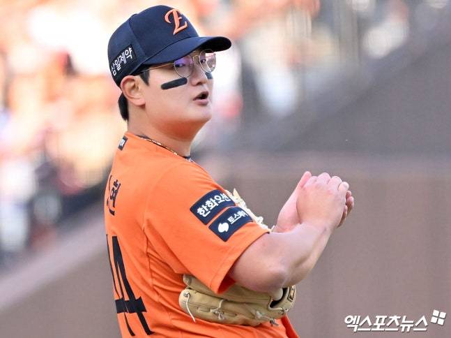 한화 불펜, 모든 타자 강백호로 만드는 중…'ERA 8.73' 연쇄 붕괴→허리부터 무너지고 있다, '믿을맨' 안 보인다