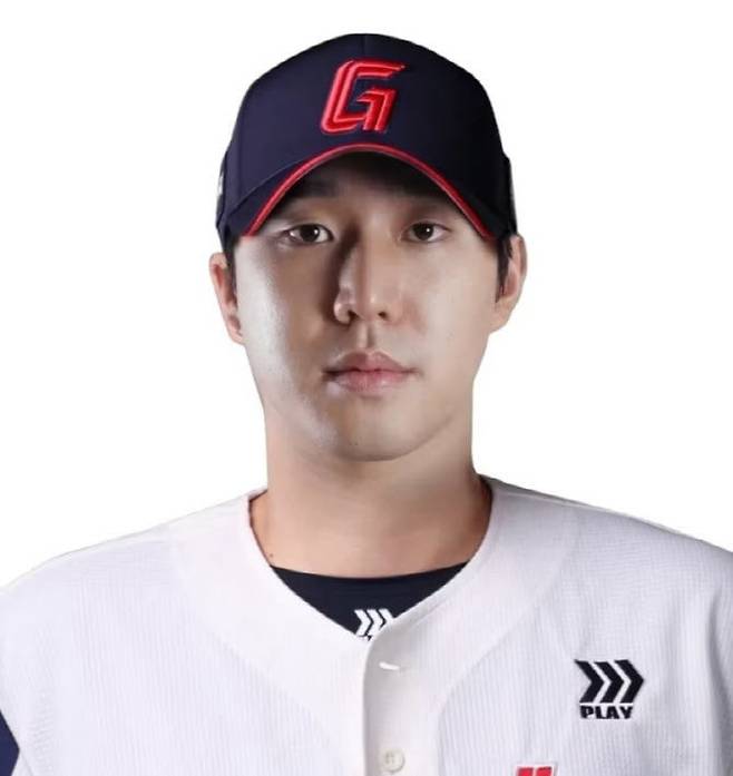 롯데 최충연, 팬 면전서 '막말' 논란에 결국 2군 行