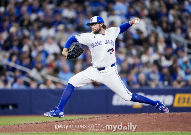 폰세 시즌 아웃 나비효과인가, 1G 만에 방출→5일 뒤 재영입이라니…토론토 이렇게 어렵나