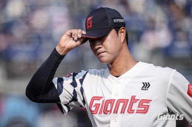 한화 끝내 결단! '4번→6번' 노시환, 2군 강등…6년 만에 '부진 탓' 1군 말소→