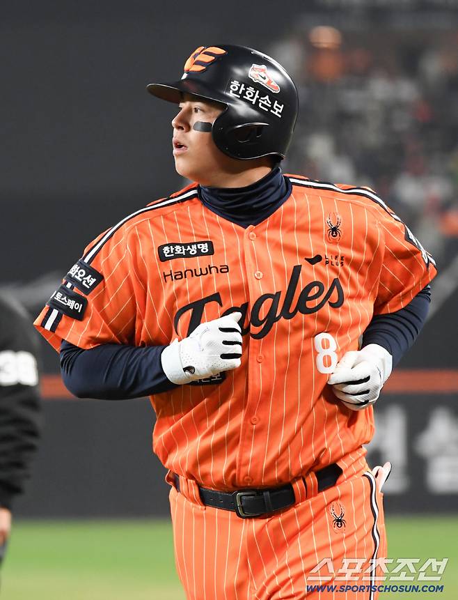 2군행 노시환, 하루에 166만원씩 사라진다! → 월급 '최소 1666만원' 증발