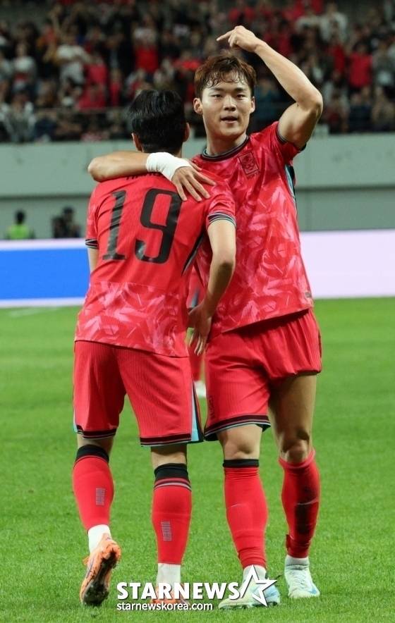 '무려' 맨유·토트넘이 韓 스트라이커 노린다... '역대급 상승세' 오현규, 튀르키예 정복→EPL 이적설 '활활'