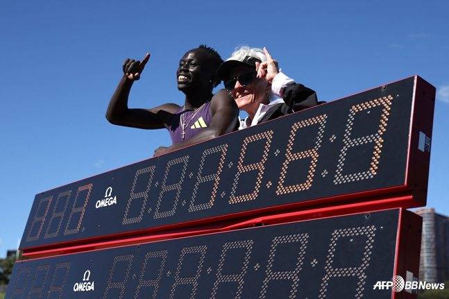 '역대급' 무려 우사인 볼트 기록 경신, 이보다 빠른 선수는 없었다... '새역사' 18세 초신성 등장