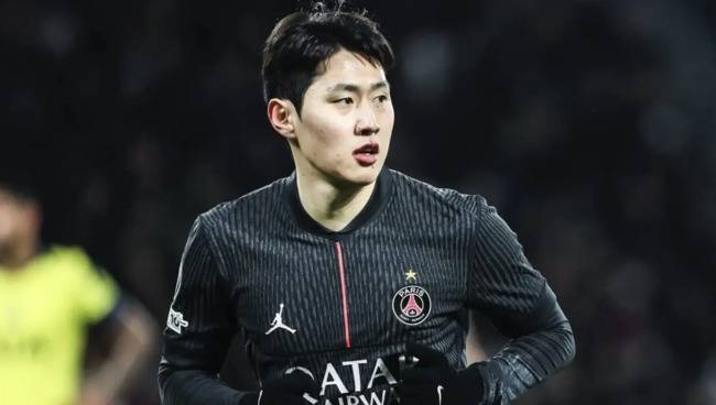 PSG, '기점 패스 2위' 이강인에게 '특급 대우' 결단...