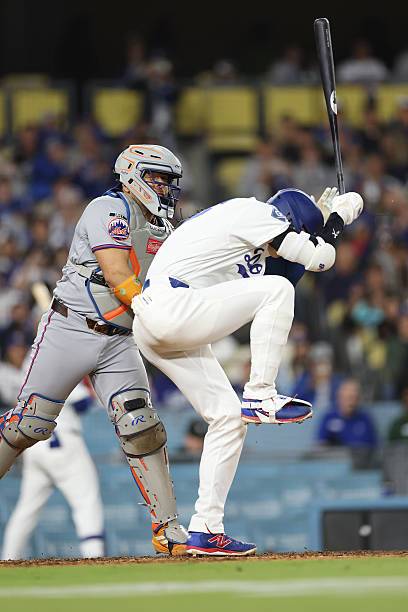 추신수는 대체 어떻게 한 거야? 오타니, '맞고 또 맞을 뻔'....아찔한 순간 속 47G 연속 출루 달성, '쉽지 않네'