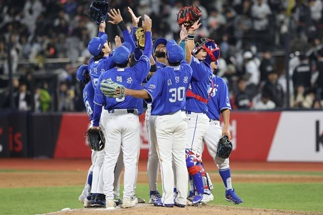 상대 투수진 난조 놓치지 않았다!…삼성, ‘4사구 18개’ 한화에 0-5→6-5 짜릿 역전승!→파죽의 4연승 질주