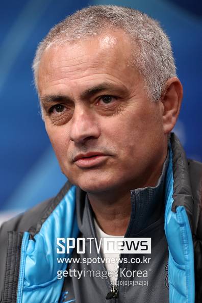 무리뉴 감독 '무호흡 분노', 토트넘 강등권 추락에 ”그 팀에 뭘 기대하나, 능력도 인성도 없는 패배자 집단“ 작심발언