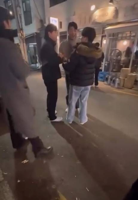 또 롯데다...이젠 놀랍지도 않은 논란 [MHN 핫픽]