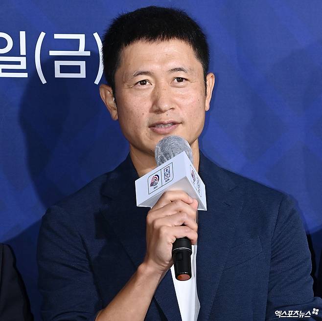 이영표, '홍명보호 백3' 날카로운 지적