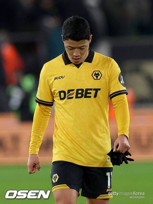 황희찬, 탈출 버튼 누르냐... 울버햄튼 잔류 가능성 사실상 0%->연쇄 탈출 시작된다