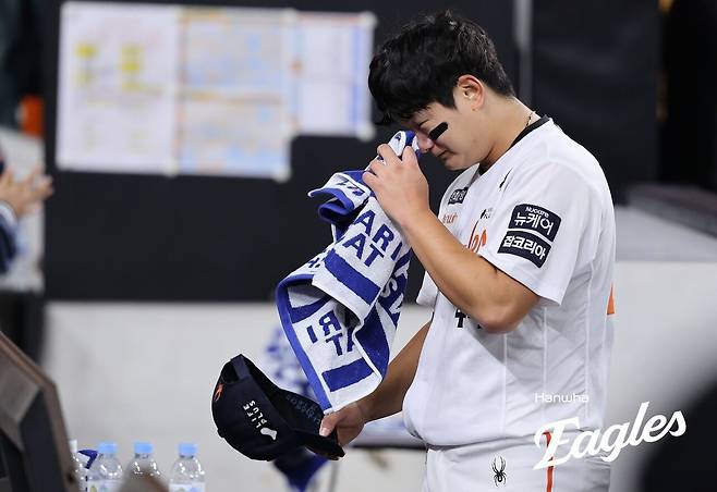 또 도마 오른 한화 '방치 야구'…과연 김서현만의 잘못인가, '역대 최악' 18사사구 역전패에 벤치의 책임은 없나