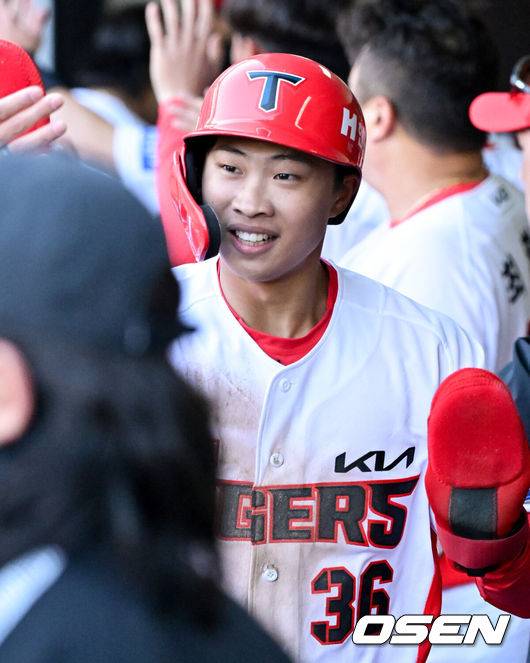 만루 홈런 터뜨린 김도영도 극찬했다! 7G 연속 안타+리드오프 같은 공포의 9번 타자 [오!쎈 광주]