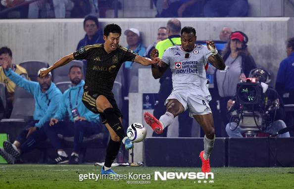 ‘푹 쉬고 선발’ 손흥민, LAFC 크루스 아술 2차전 라인업 공개