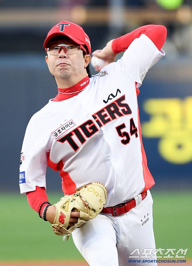 '고작 138㎞?' 이래서 KIA 국내 1선발이다, 38살 대투수의 생존법…