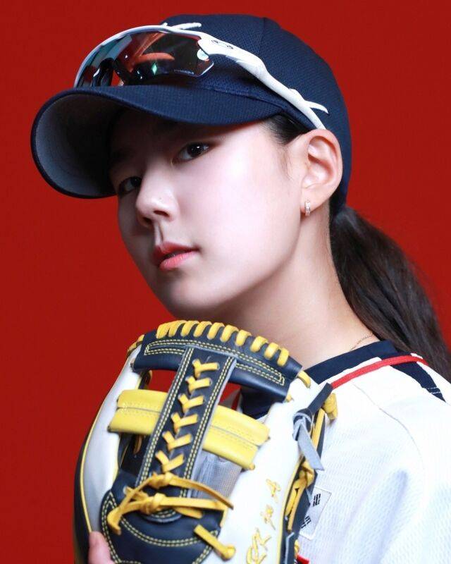 '국대 유격수 잠실에 뜬다!' 두산, 17일 잠실 KIA전 시구자로 샌프란시스코 박주아 선정