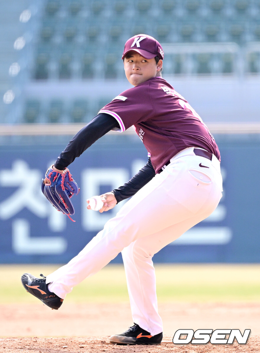 전체 1순위 156km 슈퍼루키 데뷔 마운드 오르나...설종진