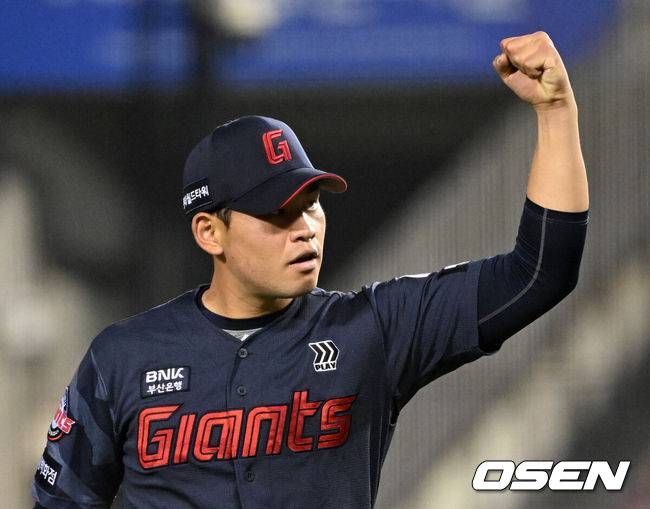 '사직 스쿠발' 진짜 올해는 터진다...'101구 무실점' 김진욱, 우승팀 LG 타선 잠재우다