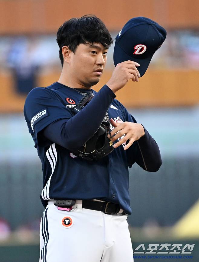 아, 통한의 스리런 헌납...여기에 숨은 비밀, 피치클락 위반에 '핵폭탄' 맞은 52억 몸값 이영하 [인천 현장]
