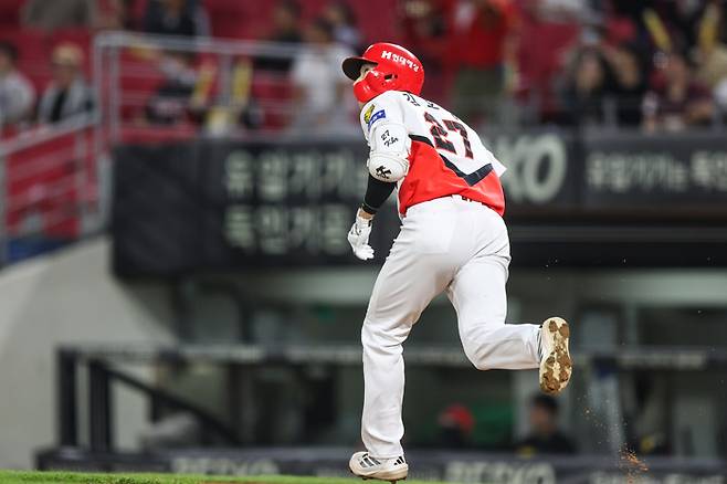 ‘김호령-김도영 대포’ KIA, 키움 7-5 다시 제압 ‘위닝시리즈’ 완성…김태형 ‘첫 승’은 또 실패 [SS광주in]