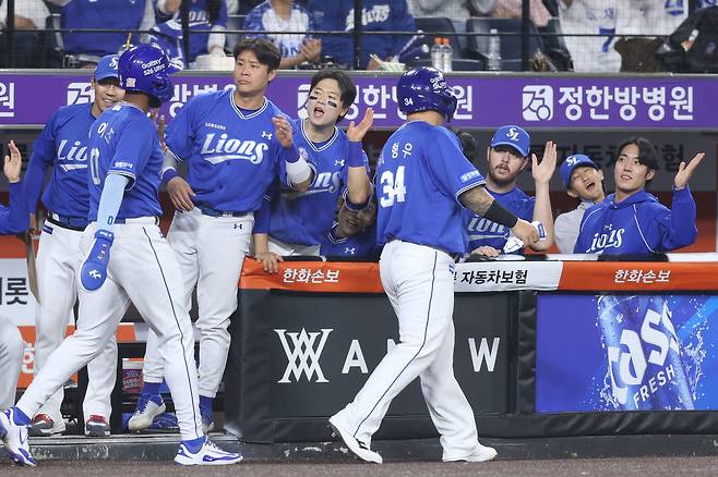 '고맙다 롯데' 삼성, 한화 5연패 몰아 넣고 5연승 질주…LG 제치고 단독 선두 도약 [대전:스코어]