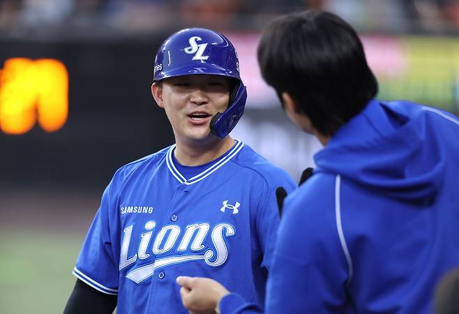 '고맙다 롯데' 삼성, 한화 5연패 몰아 넣고 5연승 질주…LG 제치고 단독 선두 도약 [대전:스코어]