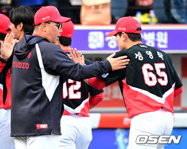 지지 않는 KIA 6연승 질주, 꼴찌에서 승률 .533 공동 4위...이범호