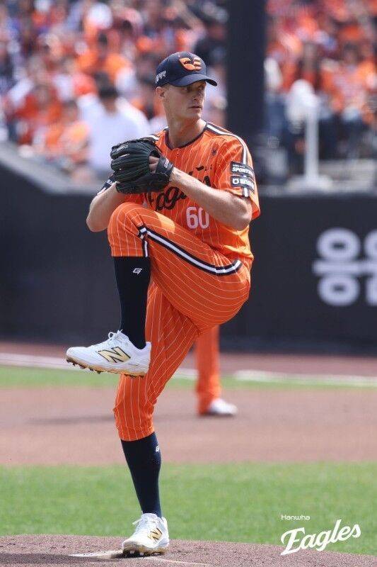 '황준서 2G 74구+쿠싱 마무리行' 한화 선발진 제대로 꼬였다→17일 롯데전 던질 투수가 없다…