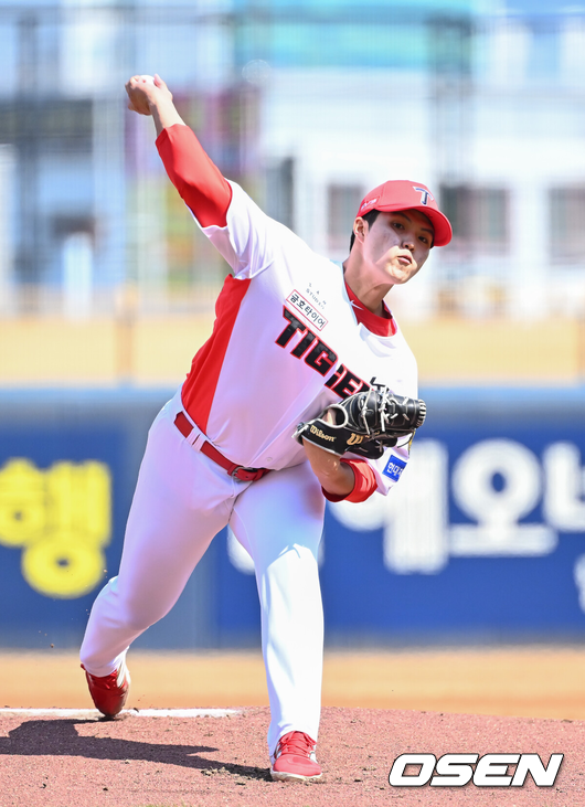 잠실 호투는 어디로 갔나, 12점 이어 6점 지원해도 조기강판...김태형 머나먼 첫 승, 그래도 형들이 막아 6연승했다 [오!쎈 광주]