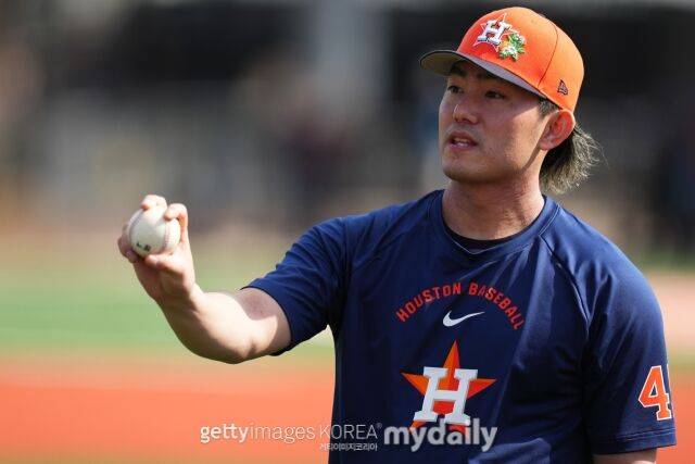 “日에선 호텔에서 밥 먹는데, ML에선 경기장에서…” WBC도 안 가고 ML 적응 올인했던 이마이, 별 걸 다 신경 쓰네