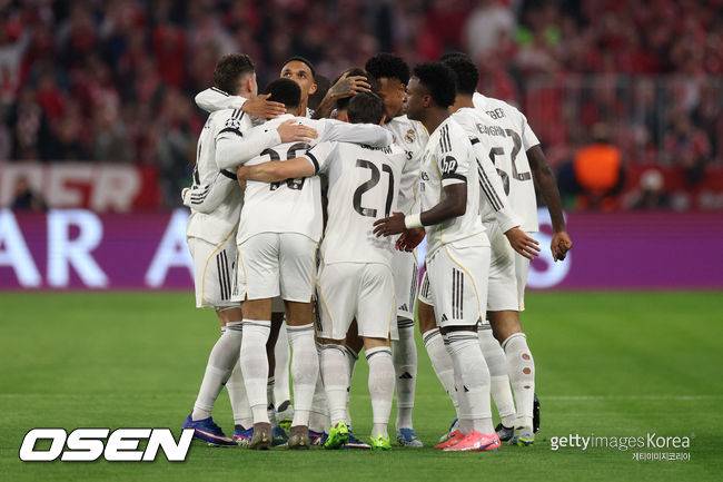 '7골 난타전' 바이에른, 레알에 4-3 승리→합산 스코어 6-4로 UCL 4강 진출...'카마빙가 퇴장+김민재 결장'