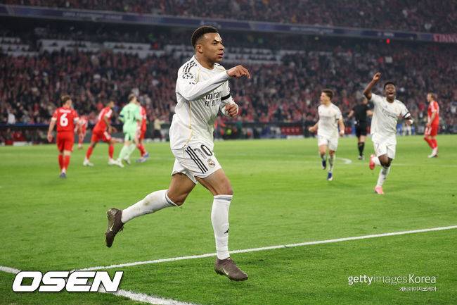 '7골 난타전' 바이에른, 레알에 4-3 승리→합산 스코어 6-4로 UCL 4강 진출...'카마빙가 퇴장+김민재 결장'