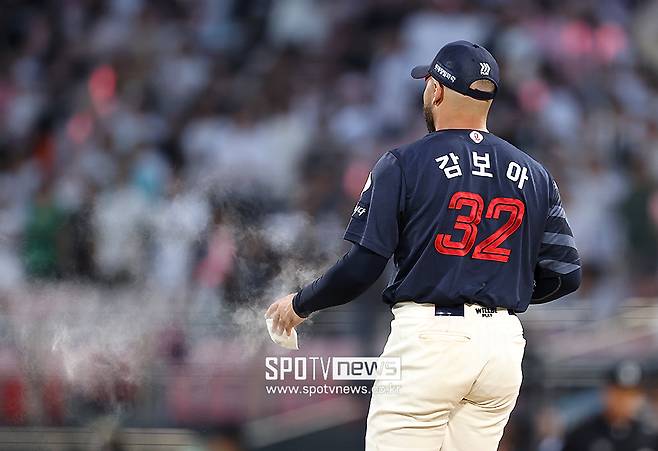 이러니 롯데가 포기했나… 용두사미 前 롯데 파이어볼러, 복귀전서 조기 강판 수모