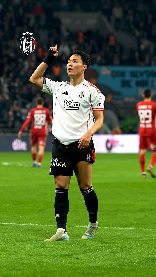 현지 매체 깜짝 주장→“오현규 영입 위해 토트넘·맨유 경합”