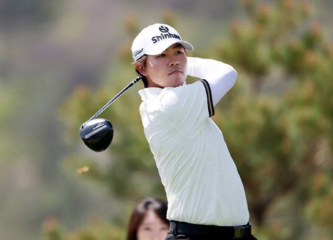 병역 문제로 귀국한 김성현