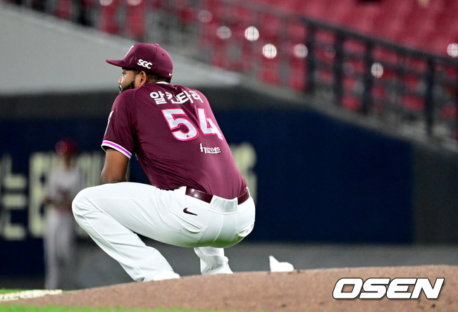 평범한 뜬공 2루타 둔갑→한준수 동점타, 나성범 병살 모면→카스트로 역전투런...잘 풀리는 KIA 7연승 질주 [광주 리뷰]