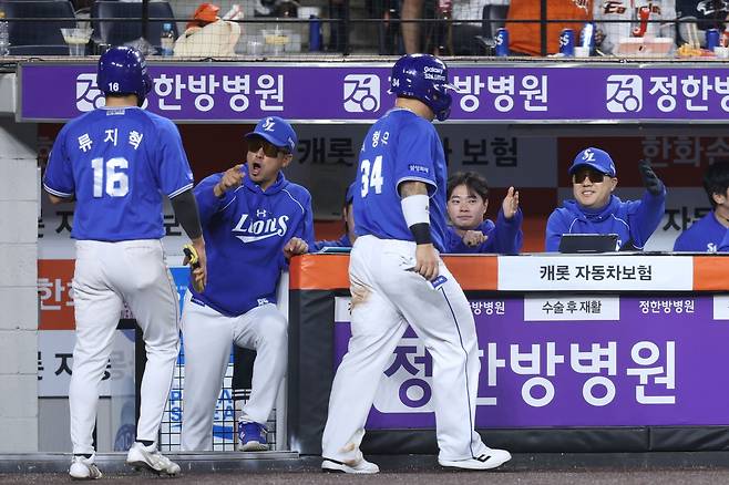 한화, 3실책에 와르르 또 무너졌다 '6연패'…삼성은 파죽의 6연승+1위 수성→후라도 완벽투+전병우 맹타 조화 [대전:스코어]