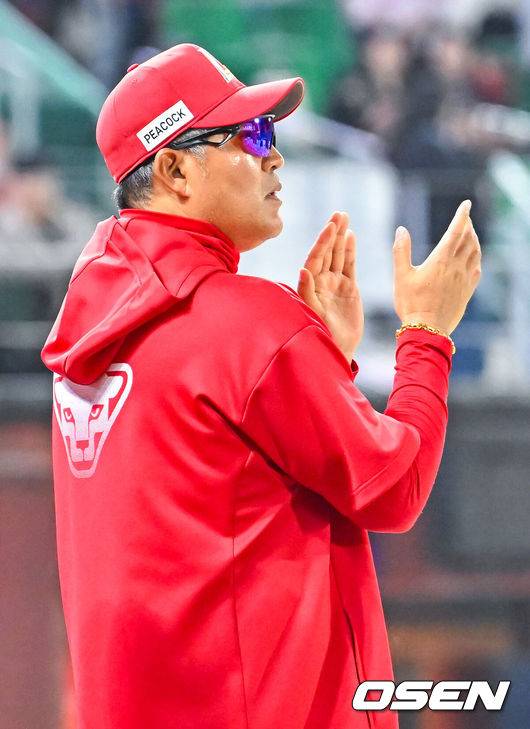 패패패패패패승승 대반전! 158km 국대 에이스, 어떻게 무너트렸나 “박성한 결정적 순간 적시타 터트렸다” [오!쎈 인천]