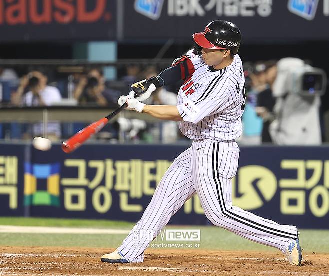 위닝·위닝·위닝·위닝·위닝! LG 9연승 대신 5연속 시리즈 우세…문성주 결승타로 롯데에 7-4 역전승