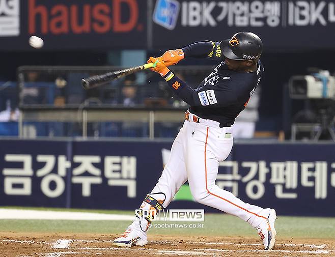 '너무하네' 페라자 어이없는 실책→실책에 한화 패패패패패패 눈물…이럴줄 알았으면 15억 재결합 했겠나