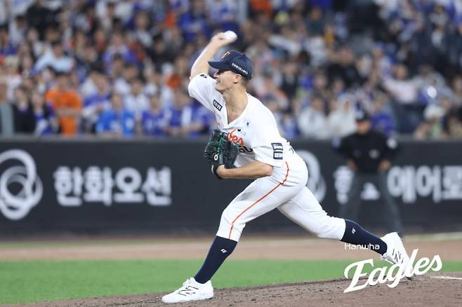 '한화 임시 마무리' 쿠싱, 5점 지고 있는데 갑자기 등판?…17일 우천취소 고려했을까 [대전 현장]