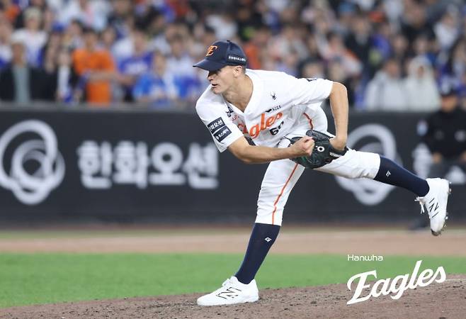 '한화 임시 마무리' 쿠싱, 5점 지고 있는데 갑자기 등판?…17일 우천취소 고려했을까 [대전 현장]