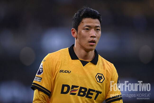 “황희찬에게 모든 책임 물을 수 없지만…” 강등 확률 100% 울버햄튼 선수 중 ‘최하 평점’ 불명예