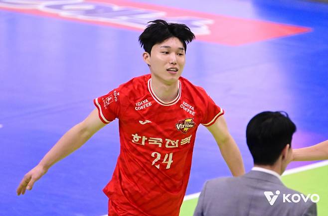 남자배구 FA 최대어 허수봉 거취는…현대캐피탈 '잔류'에 무게