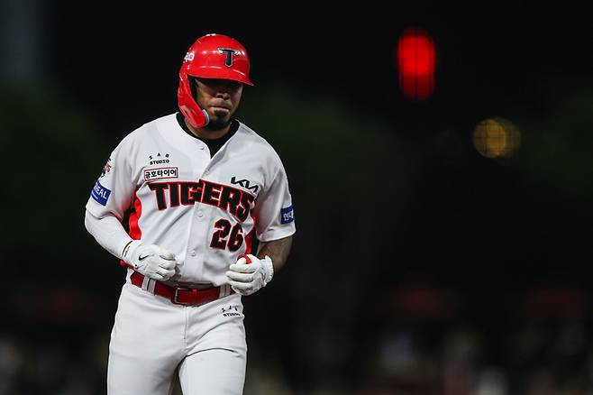 ‘후련한 한 방’ 카스트로, 마음껏 기뻐해도 되는데…“모두 잘해서 승리” 동료들 앞세웠다 [SS스타]