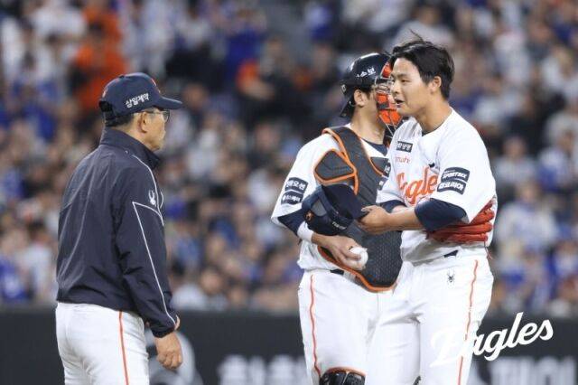 '손아섭과 트레이드' 이교훈 첫 등판 어땠나…2실점 비자책은 아쉬움→홈런왕 삼진 잡은 '결정구' 돋보이네 [MD대전]
