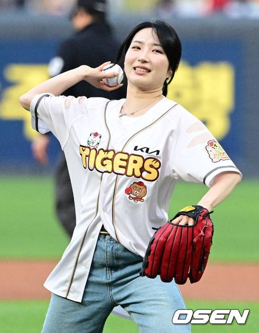 김도영 열혈팬 '람보르길리', 금빛 기운 담아 승리요정 등극[지형준의 Behind]