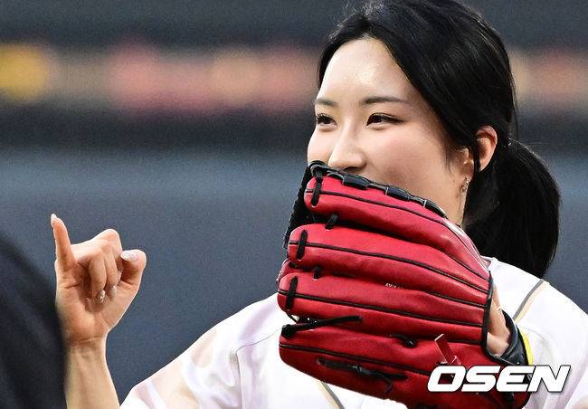 김도영 열혈팬 '람보르길리', 금빛 기운 담아 승리요정 등극[지형준의 Behind]