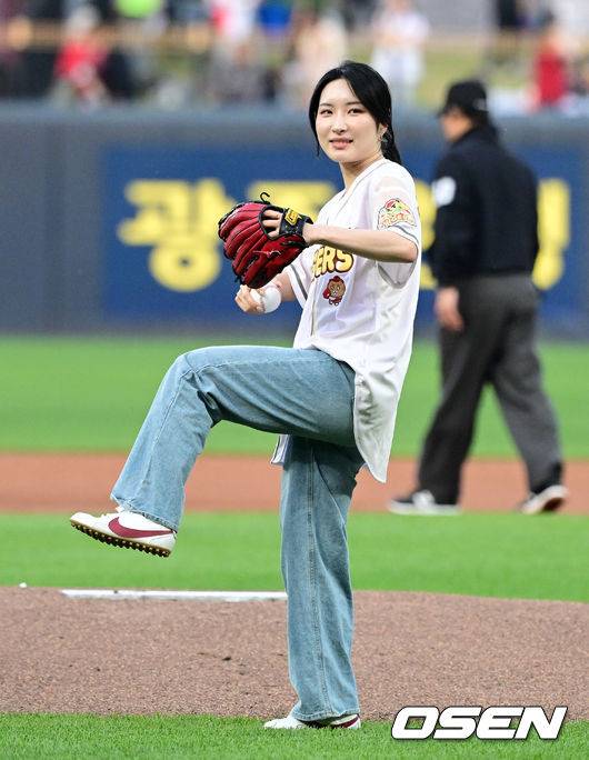 김도영 열혈팬 '람보르길리', 금빛 기운 담아 승리요정 등극[지형준의 Behind]