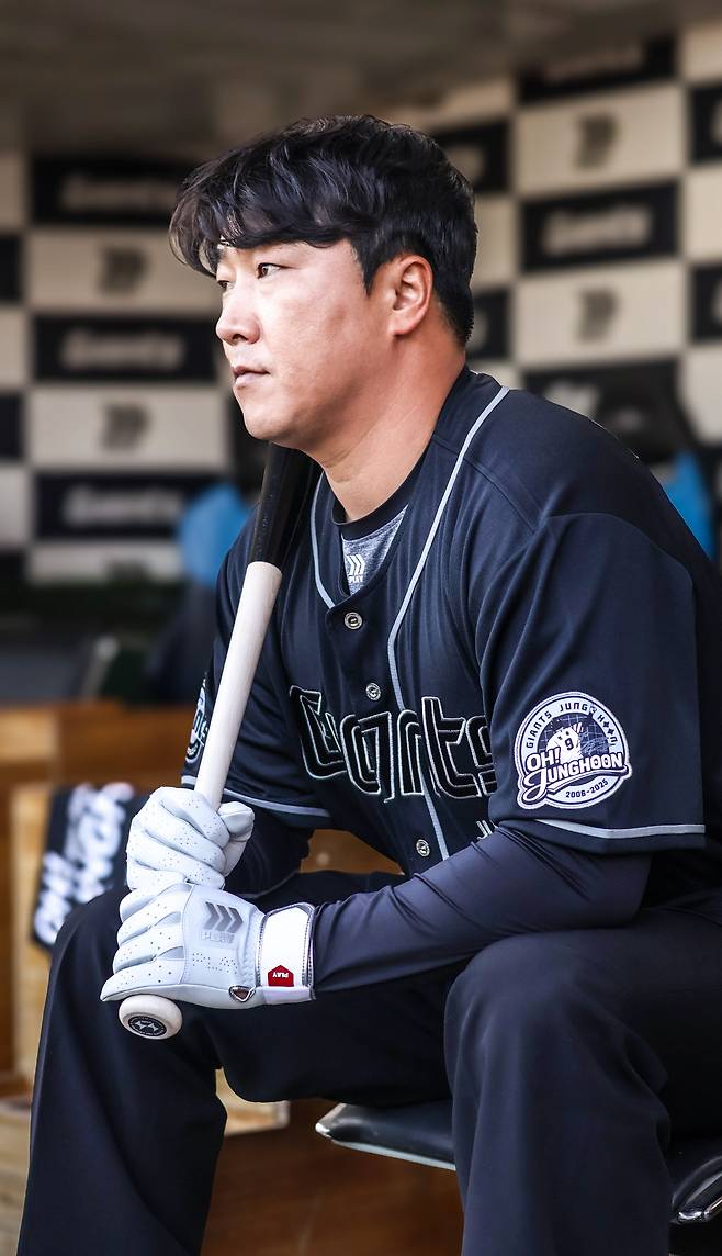 정훈 은퇴식, 빗방울에 가로막히나? → '6연패' 한화 만난 롯데, 먹구름 가득한 사직…경기 열릴 수 있을까 [부산현장]