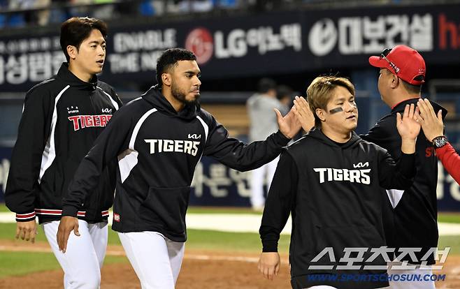 '독해진 이범호' 5이닝 이의리→필승조 총동원...KIA 8연승 질주 [잠실 현장]